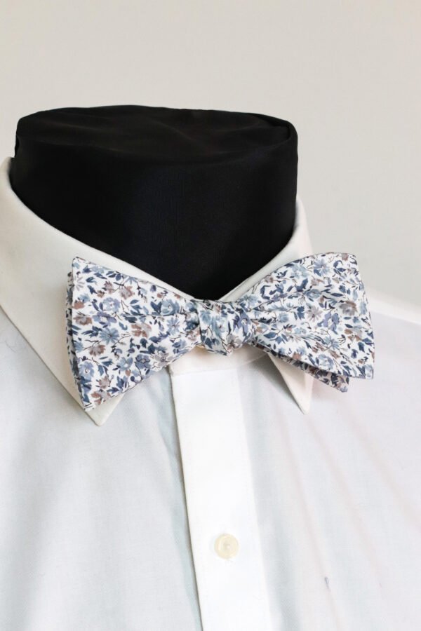 DUSTY BLUE FLORAL SELF-TIED BOW TIES