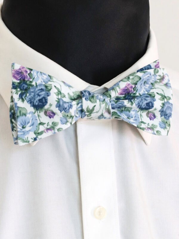 DUSTY BLUE FLORAL SELF-TIED BOW TIE
