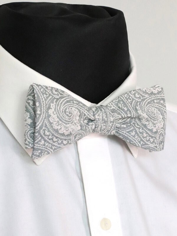 SAGE PAISLEY SELF-TIED BOW TIE
