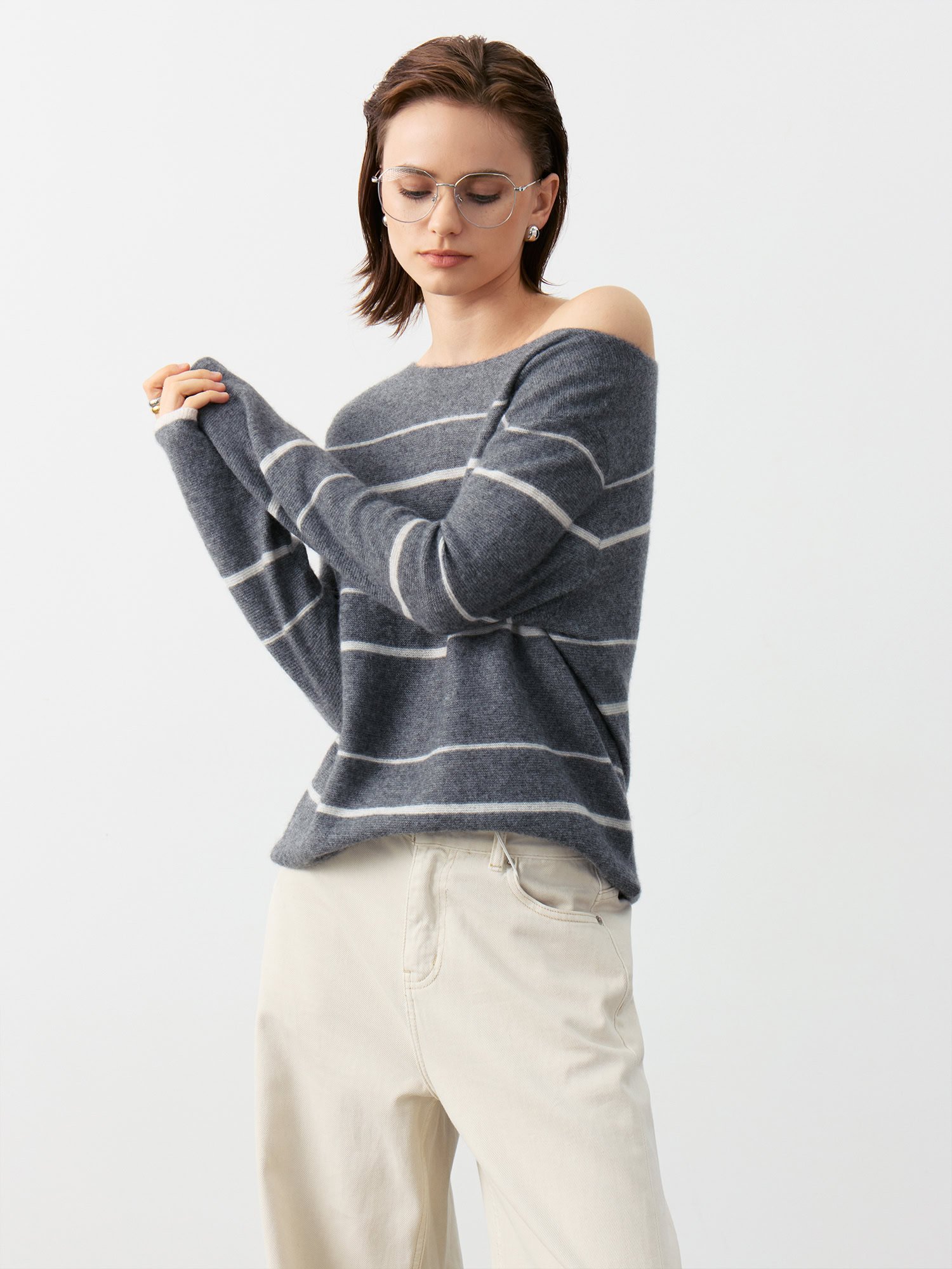 Model Wearing 3-Color Striped Cashmere Boat Neck Sweater in Grey – Stylish & Luxurious