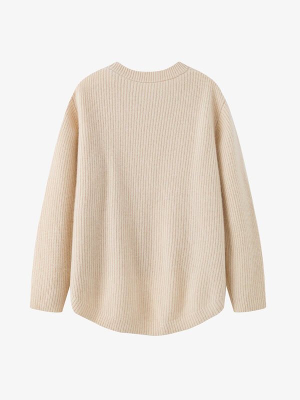 LUXURY CASHMERE CREWNECK SWEATER | SOFT BEIGE, HIGH-LOW HEM