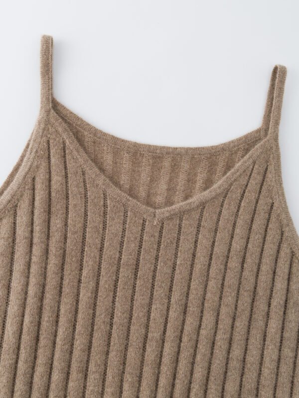 GOAT CASHMERE RICH V-NECK RIBBED CAMISOLE | TAUPE BROWN & IVORY WHITE