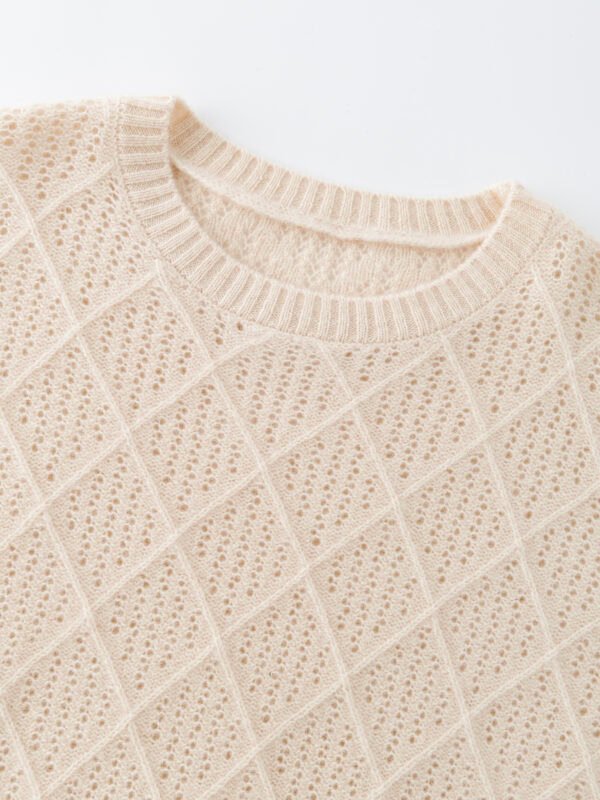 SOFT CASHMERE-TOUCH CREWNECK SWEATER WITH DIAMOND OPENWORK KNIT | LIGHT GREY & SOFT BEIGE