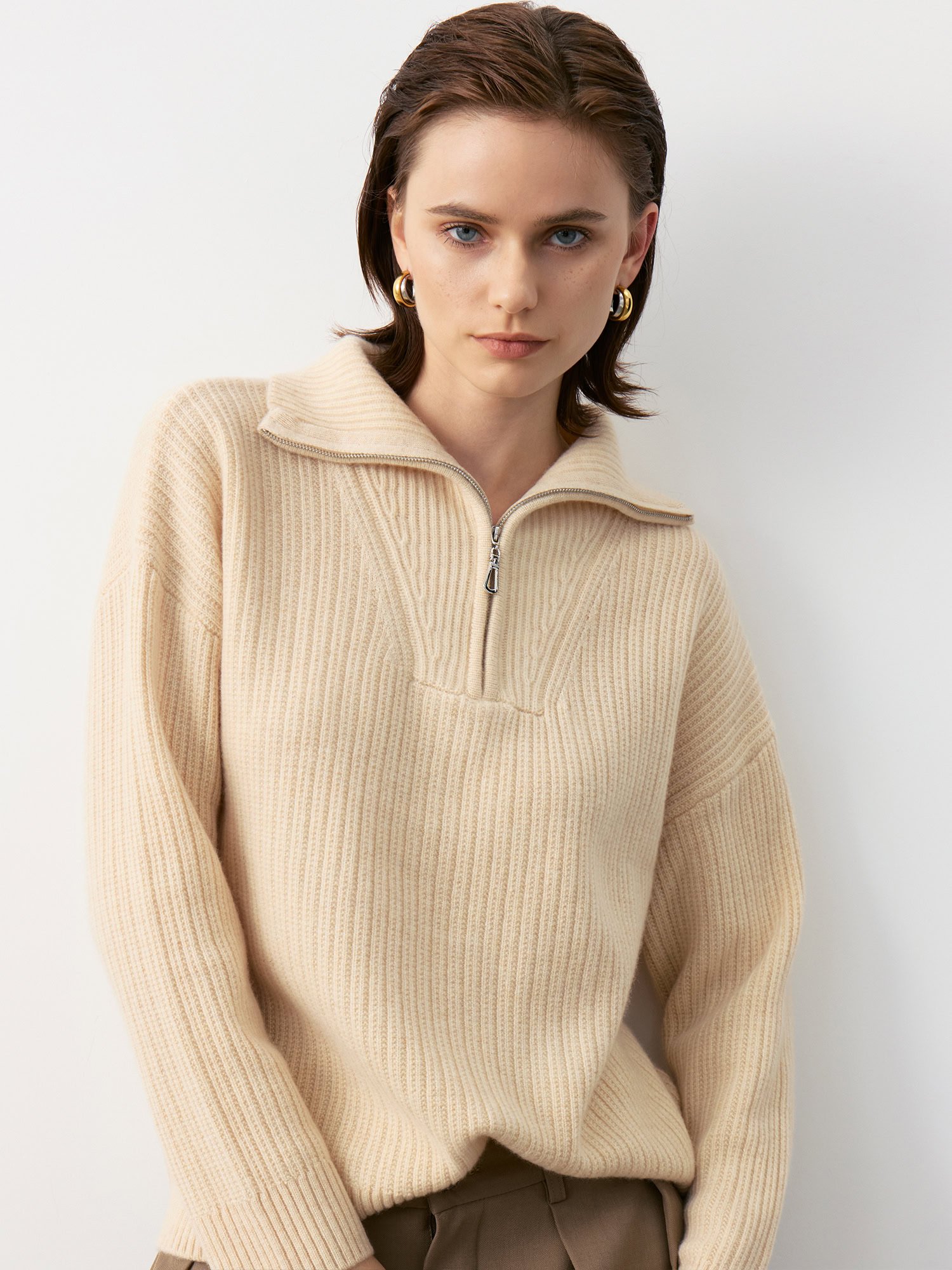 100% Cashmere Half-Zip Polo Sweater Luxury Oversize Knit Top for Women (Model View)