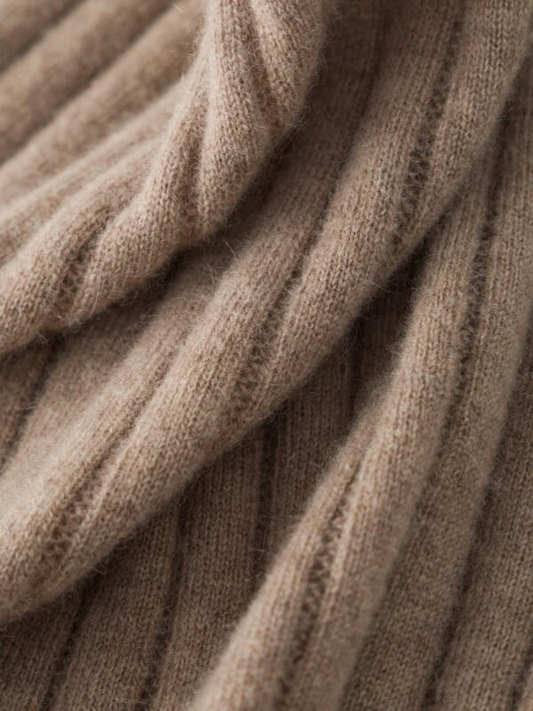 GOAT CASHMERE RICH V-NECK RIBBED CAMISOLE | TAUPE BROWN & IVORY WHITE