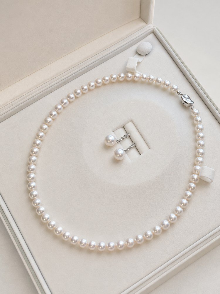 Freshwater pearl necklace and earring gift set in ivory box
